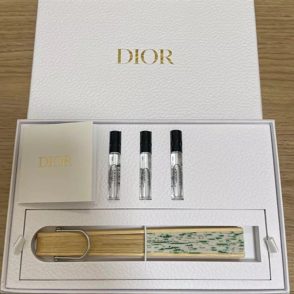 AUTH Christian Dior RARE Folding Fan & 2024 Lucky Gift Set - Picture 2 of 4